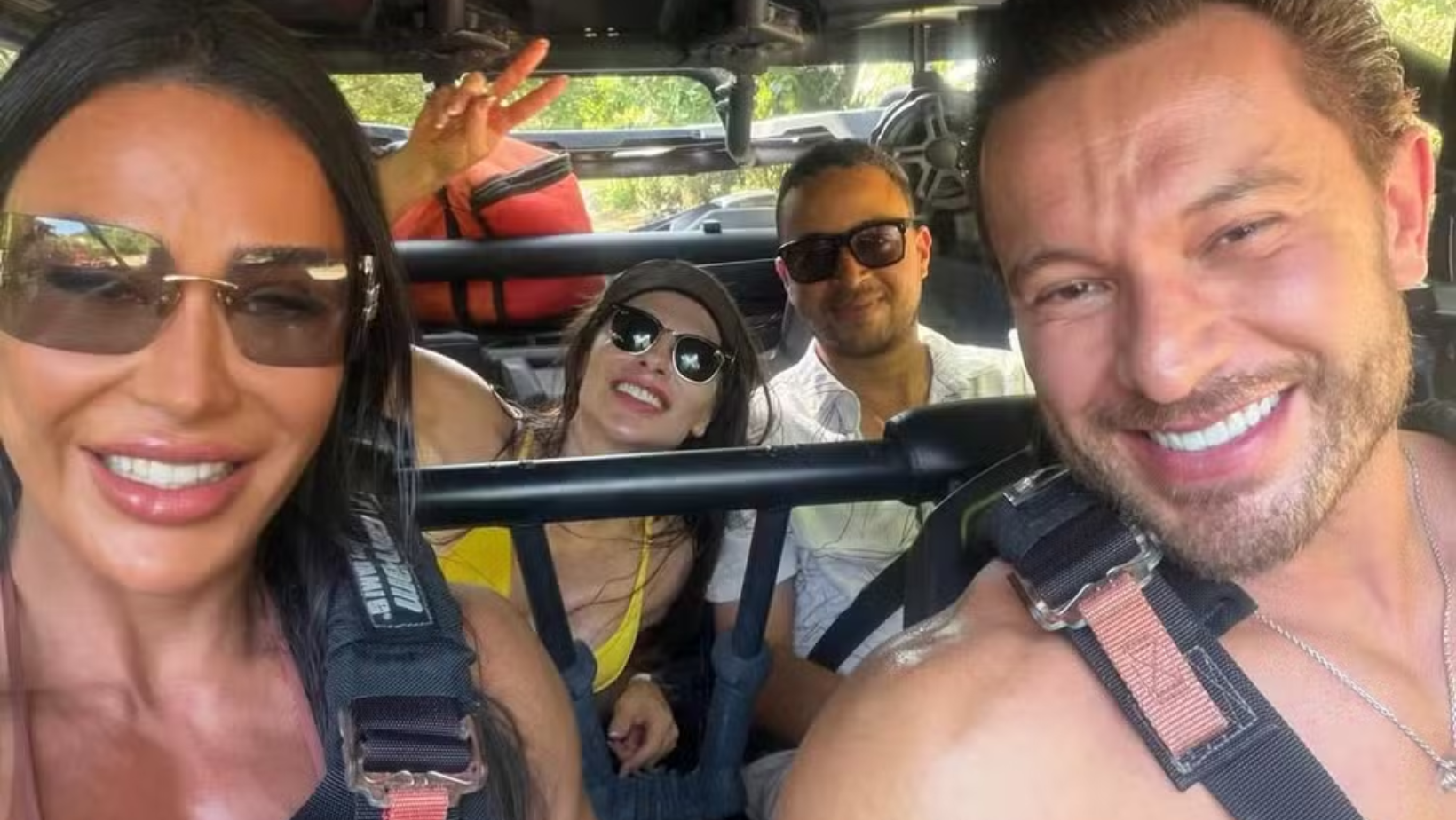 Gabriel Cardoso e Gracyanne Barbosa  com amigos. Foto: Reprodução/ Instagram