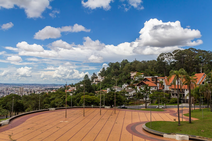 Praça do Papa em BH. Foto: Idanir Pawelkiewicz/ Google Maps