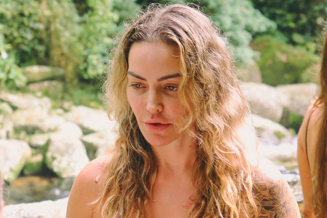 Laura Keller exibe as madeixas loiras. Foto: Reprodução Instagram - 26.4.2025