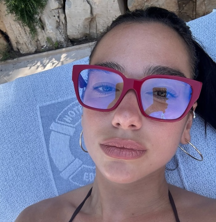 Dua Lipa . Foto: Reprodução: Instagram/@dualipa
