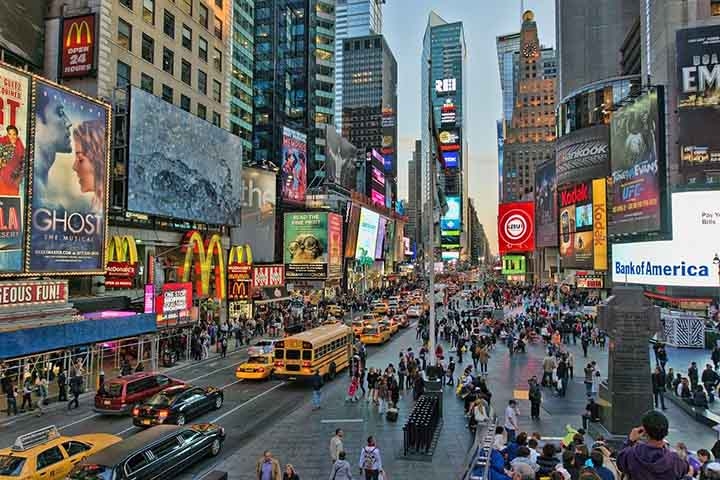 Pontos turísticos de Manhattan estão entre os mais visitados do mundo, caso da Times Square. 
 Reprodução: Flipar