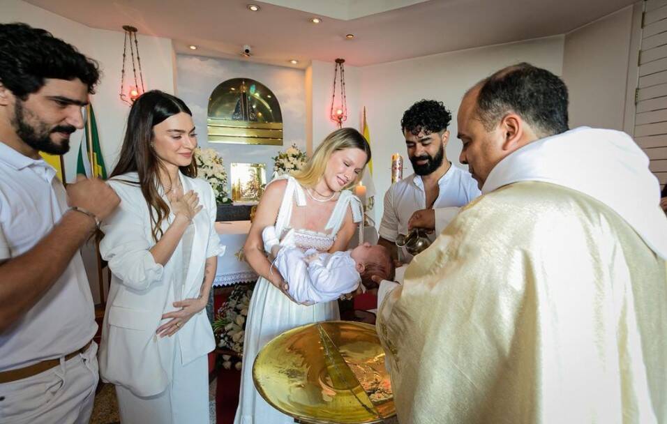 Batizado de Francisco, filho de Thaila Ayala e Renato Goés. Foto: Reprodução/Instagram