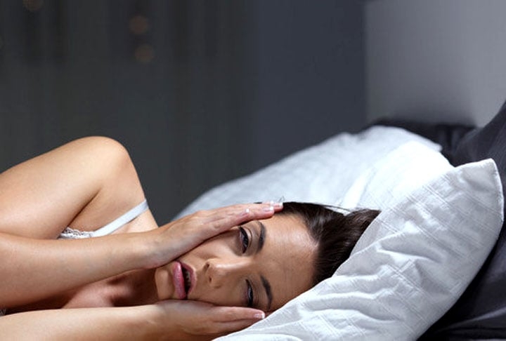 4) PROBLEMAS NO SONO - Se você tem dificuldade para dormir, troca o dia pela noite, sente insônia ou tem o sono agitado, isso pode revelar depressão, estresse ou ansiedade extrema. Reprodução: Flipar
