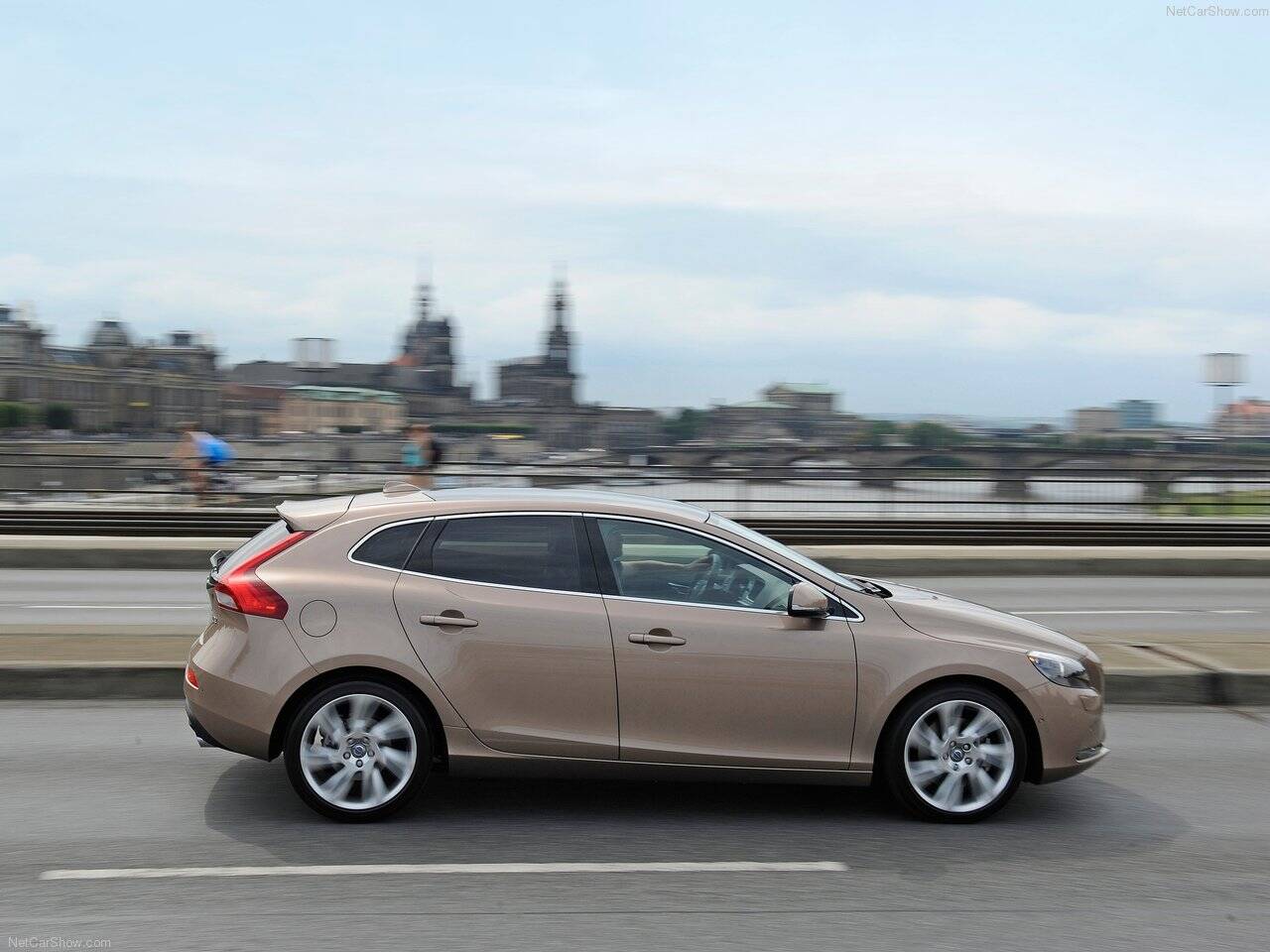 Volvo V40 T3. Foto: Divulgação