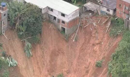 Chuvas em São Paulo causam deslizamentos de terra no estado. Foto: Reprodução / TV Globo
