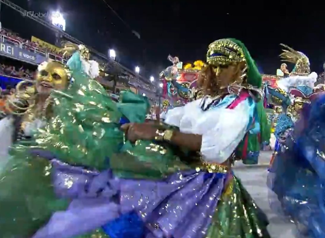 A cultura cigana foi tema da escola de samba Imperatriz Leopoldinense no carnaval carioca de 2024. A inspiração para o enredo veio da Cigana Esmeralda, personagem dos contos de Leandro Gomes de Barros. Reprodução: Flipar