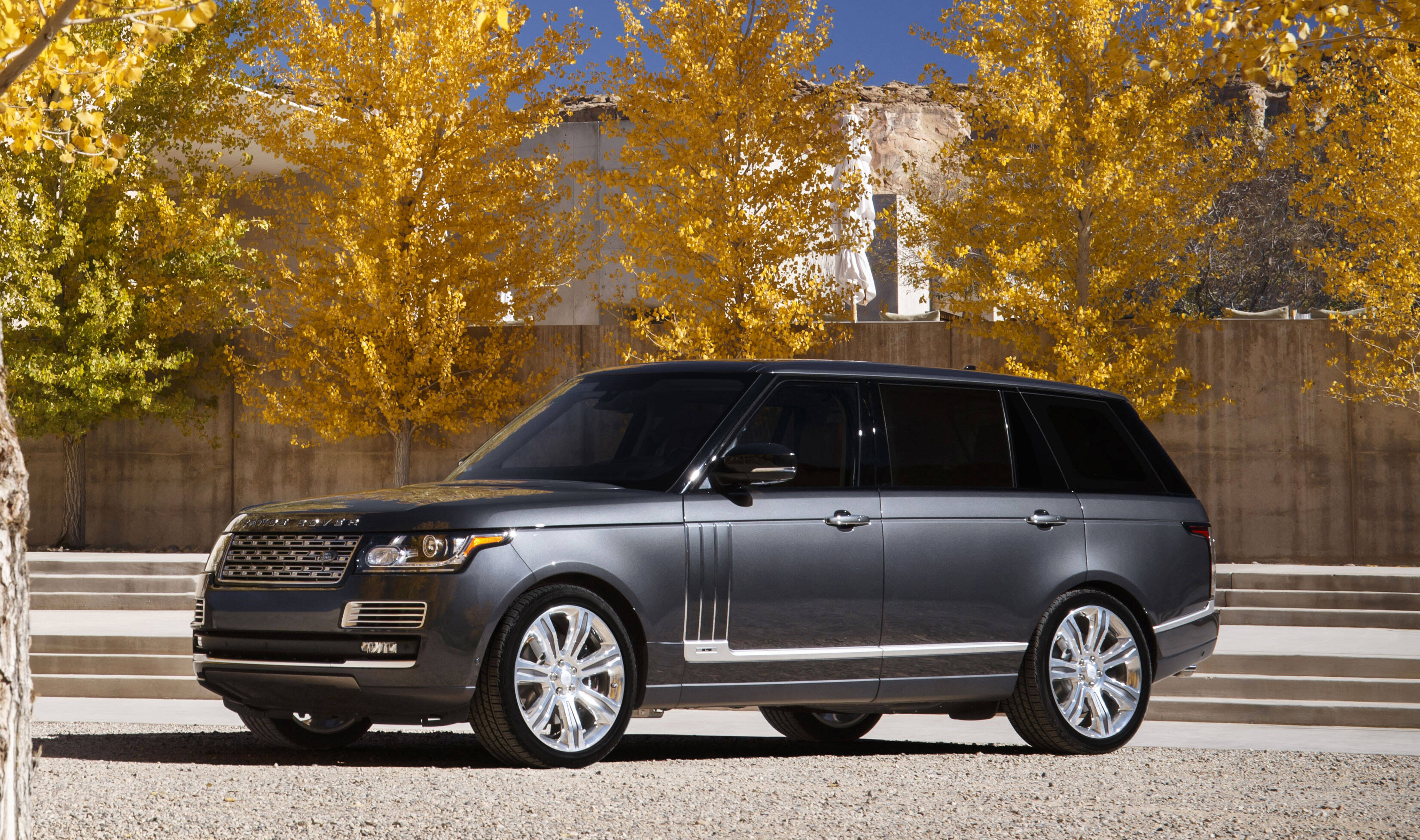 Range Rover SVAutobiography LWB. Foto: Divulgação