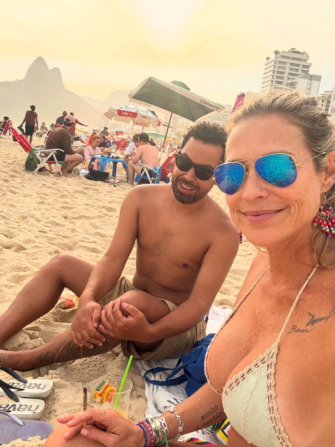 Luana Piovani posa com amigo. Foto: Reprodução/ Instagram @luapio