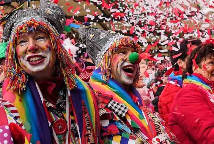 Colônia, na Alemanha - A cidade, às margens do rio Reno, tem o “karneval” mais famoso e eletrizante do país europeu. Ele ocorre de quinta até a Quarta-Feira de Cinzas.  Reprodução: Flipar