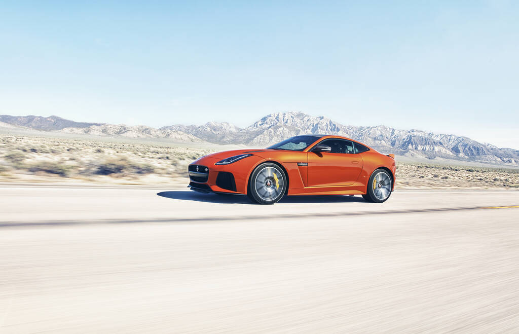 Jaguar F-Type SVR. Foto: Divulgação