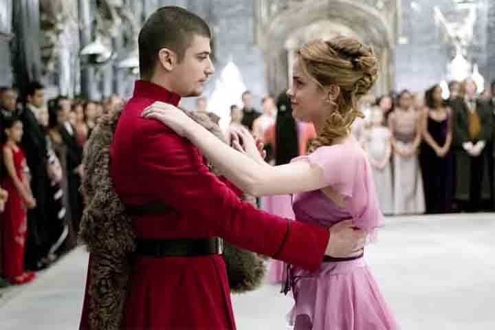 Sua carreira como ator teve um salto significativo em 2004/2005, quando foi selecionado para interpretar o personagem Viktor Krum no filme “Harry Potter e o Cálice de Fogo”. 
 Reprodução: Flipar