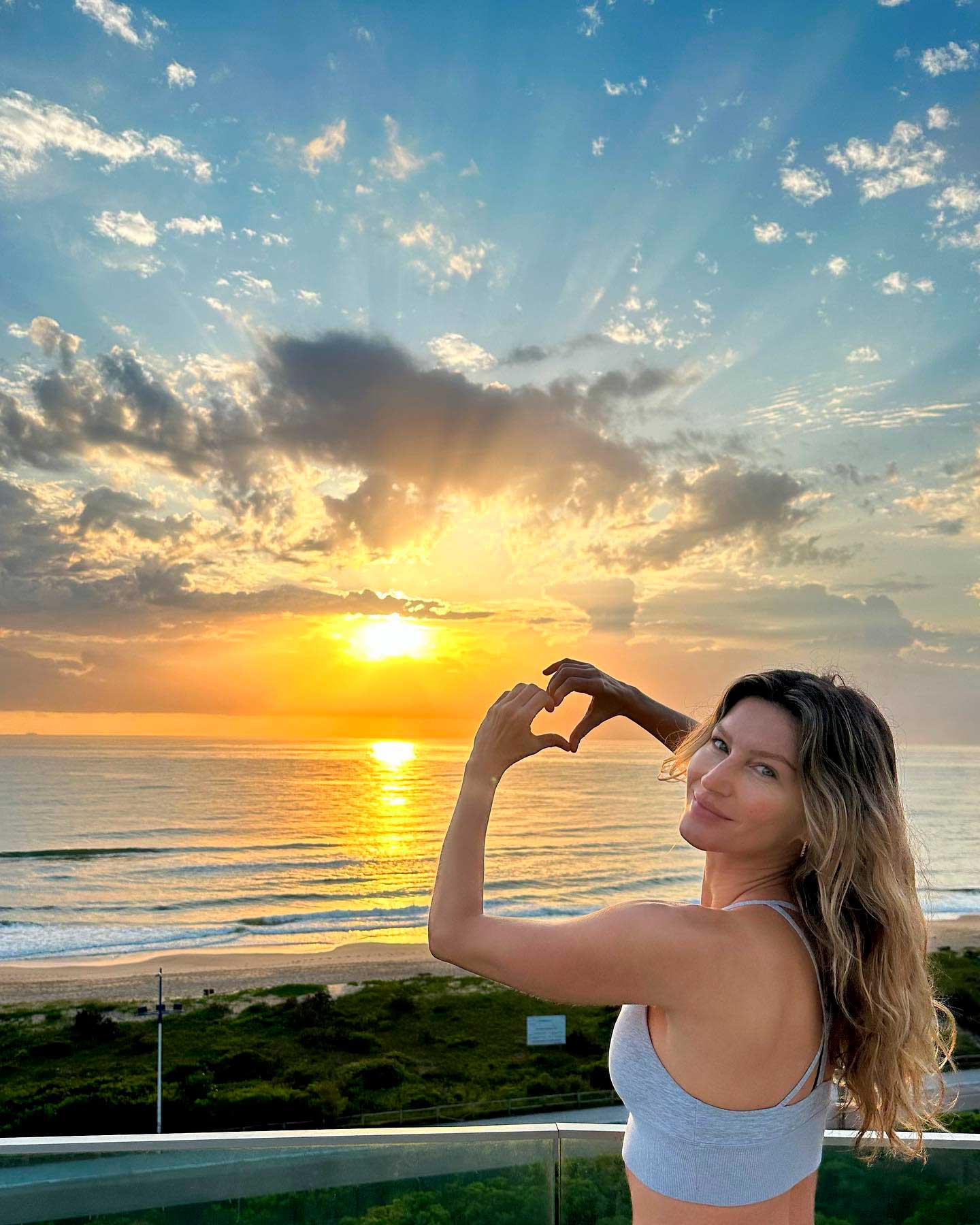 Gisele Bündchen passa férias no Brasil Reprodução/Instagram 18.12.2022