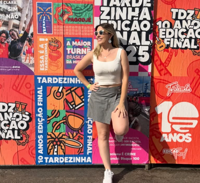 Alinne Fanelli no show "Tardezinha", de Thiaguinho. Foto: Reprodução/ Instagram @alinnefanelli