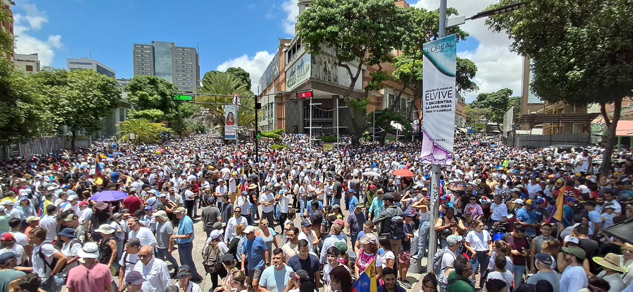 María Corina encabeça manifestações na Venezuela reprodução / Twitter