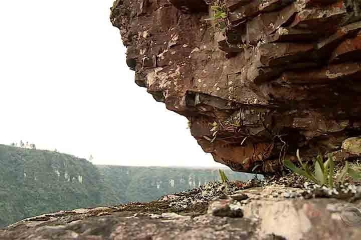 O território abriga rico patrimônio cultural, com destaque para a influência das culturas indígenas, dos imigrantes (luso-brasileiros, vicentistas, açorianos, imigrantes italianos e alemães) e dos quilombolas. Reprodução: Flipar