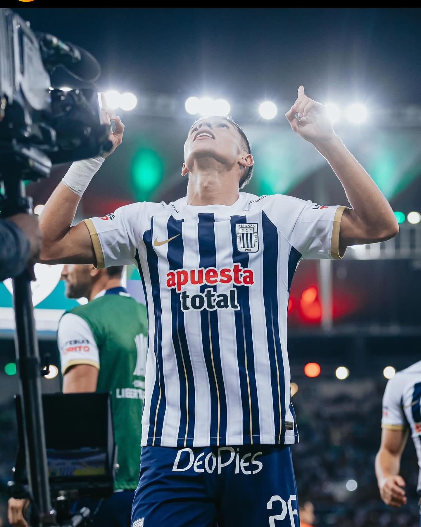 Fluminense anuncia contratação do atacante Kevin Serna Fluminense anuncia contratação do atacante Kevin Serna