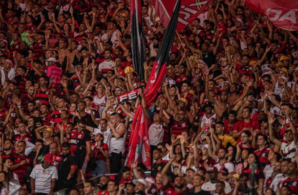 2º lugar: Flamengo 1 x 1 Cruzeiro, pela 8ª rodada, no Maracanã - 61.094 pagantes. - Foto: Paula Reis/CRF