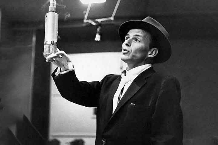 Sinatra trilhou carreira sólida também como ator. Com atuação em cerca de 40 longas metragens, venceu o Oscar em 1954 como Melhor Ator Coadjuvante por “A um Passo da Eternidade”. Morreu em 1998, aos 82 anos.
 Reprodução: Flipar