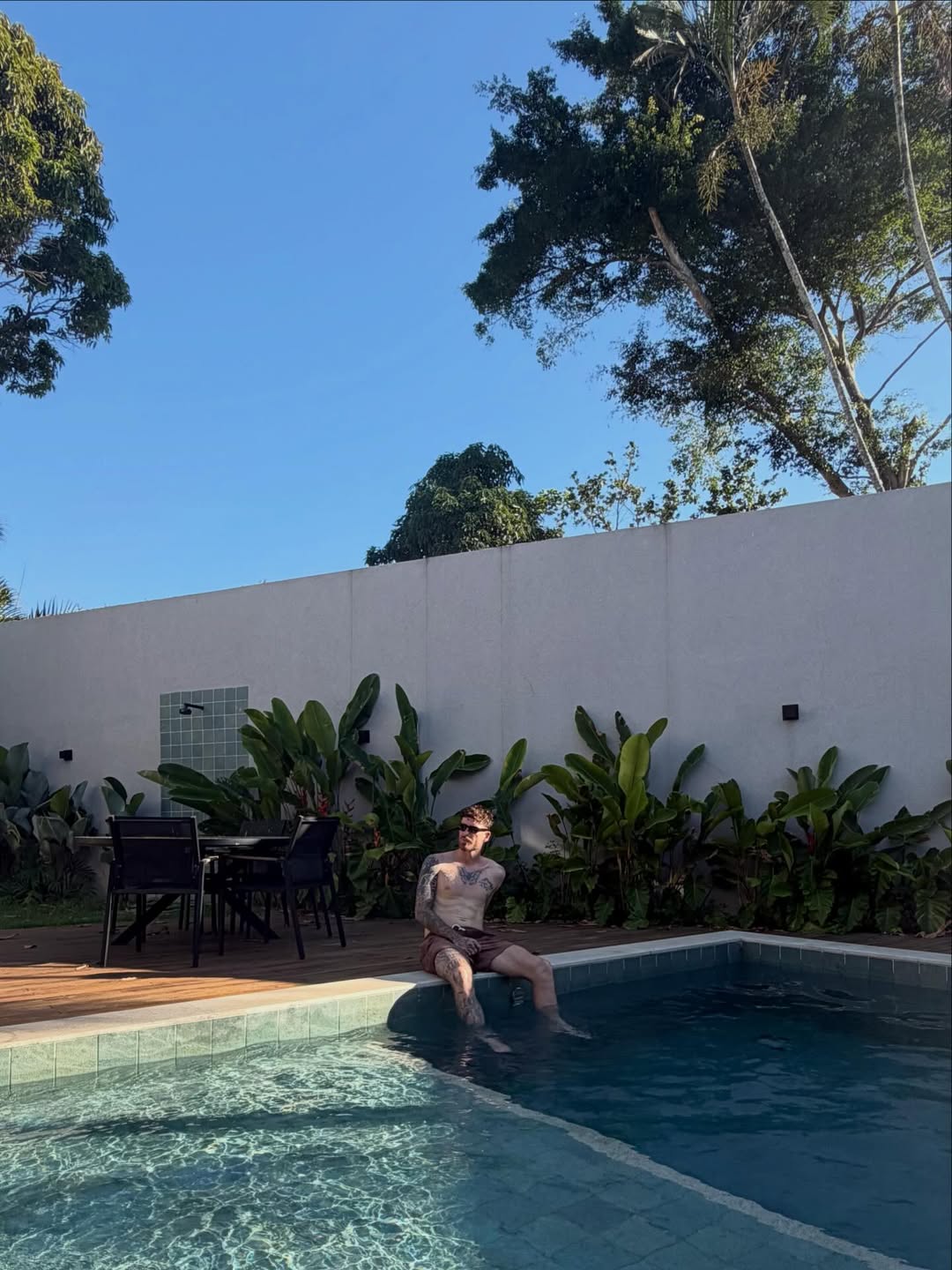 Léo Pereira publica fotos com Karoline Lima no Rio e web comenta romance. Foto: Instagram