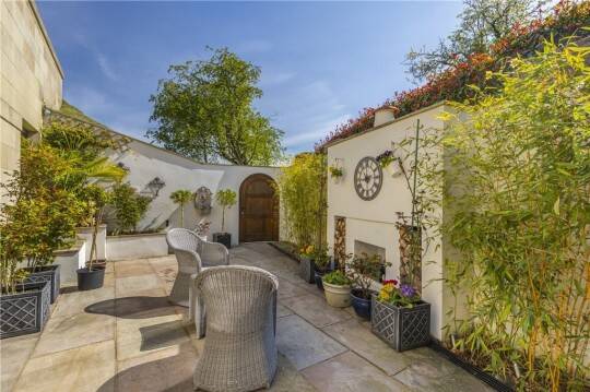 Casa no estilo Teletubbies vai à venda na Inglaterra por mais de R$ 6 milhões. Foto: Dacre, Son and Hartley/Rightmove