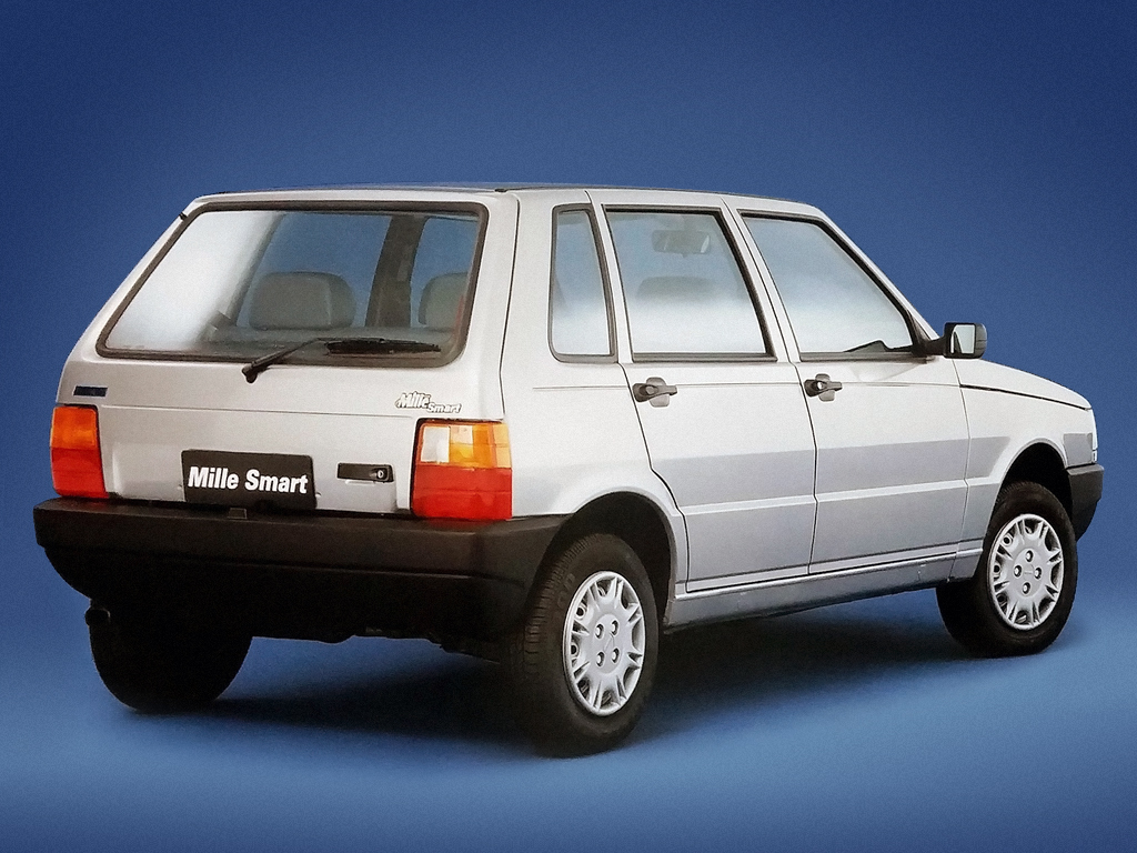 Fiat Uno usado é uma compra bem melhor do que o 0 km