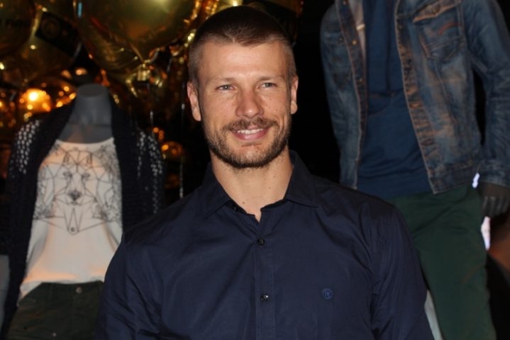 Rodrigo Hilbert ficou conhecido por seu carisma, versatilidade e estilo de vida ligado à natureza, à culinária e à família.. Foto: Reprodução: Flipar