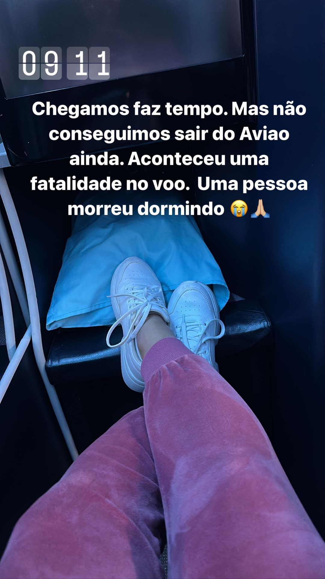 Graciele Lacerda avisou nos Stories que uma pessoa morreu durante um voo que ela e Zezé Di Camargo estavam.. Foto: Reprodução/Instagram @gracielelacerdaoficial 31.12.2022