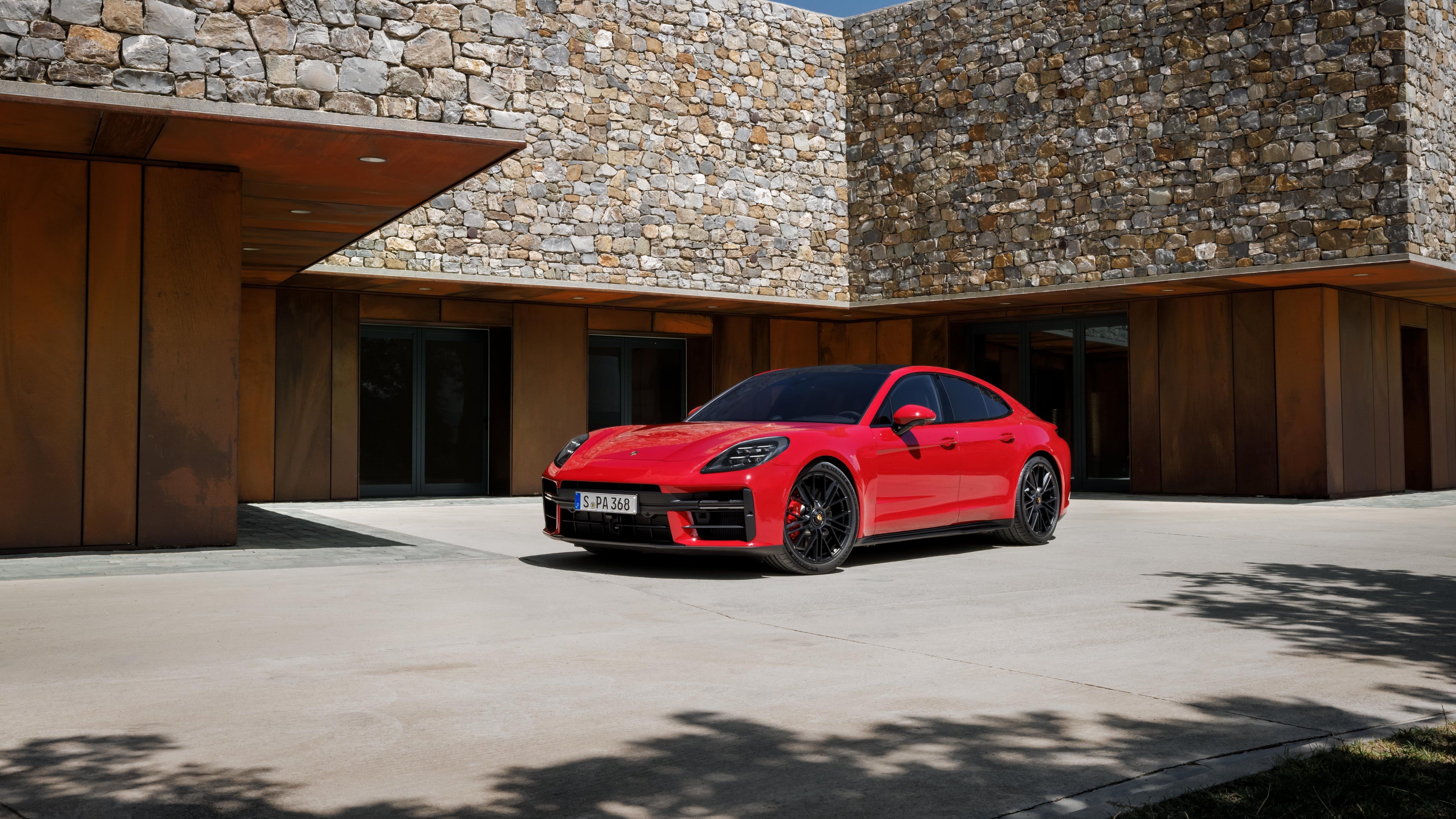 Porsche Panamera GTS Divulgação