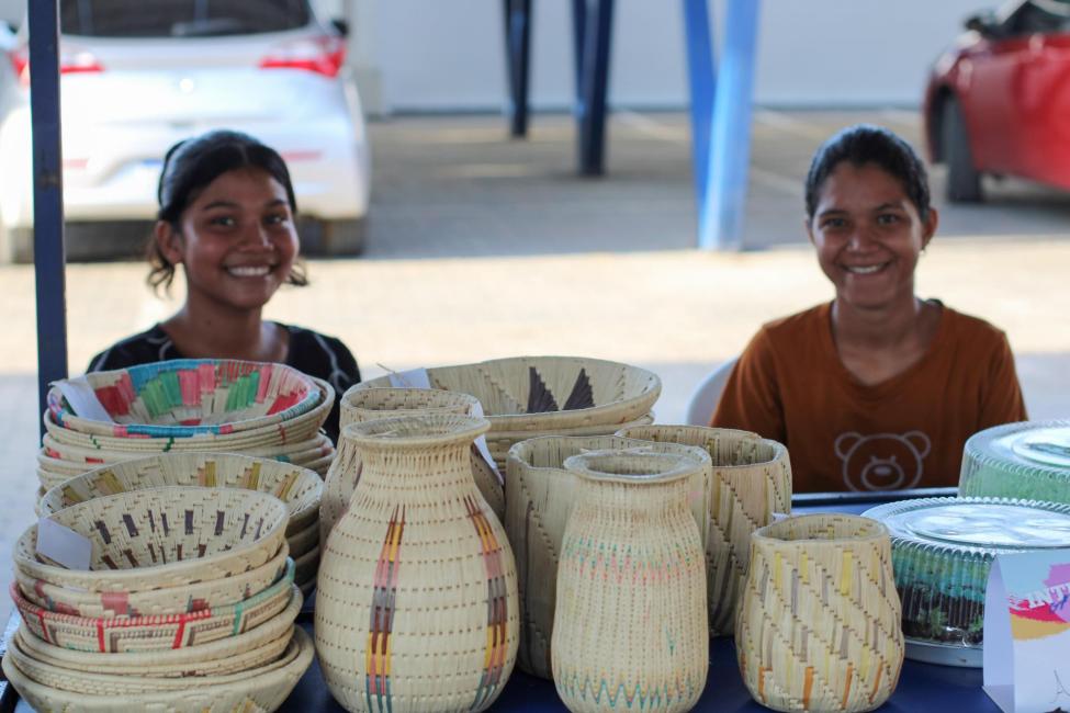 Feira IntegraArte celebra cultura brasileira e venezuelana: A 5ª edição da Feira IntegraArte, realizada em 7 e 8 de novembro em Boa Vista, destacou a troca cultural e os produtos artesanais de brasileiros e venezuelanos. O evento aconteceu no Senac. Foto: Divulgação