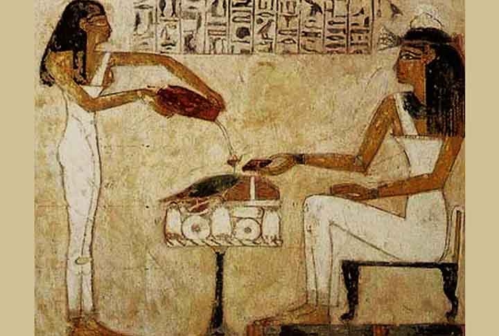 A história da cerveja remonta a milhares de anos e está profundamente entrelaçada com o desenvolvimento da civilização humana. Afinal, acredita-se que ela tenha sido descoberta acidentalmente há cerca de 10 mil anos, antes da criação da civilização, quando os humanos eram nômades caçadores-coletores. Reprodução: Flipar