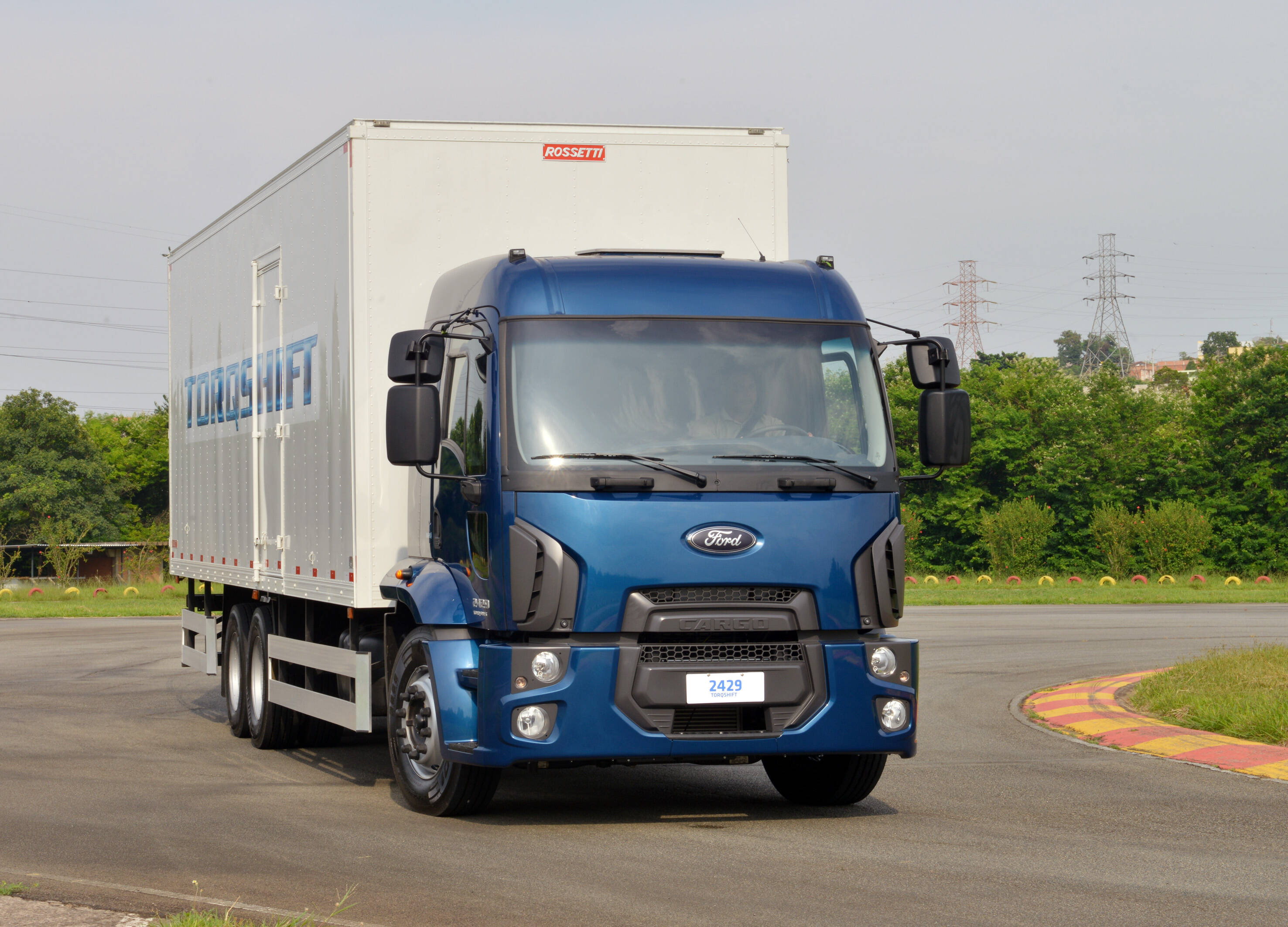 Ford Cargo TorqShift. Foto: Divulgação