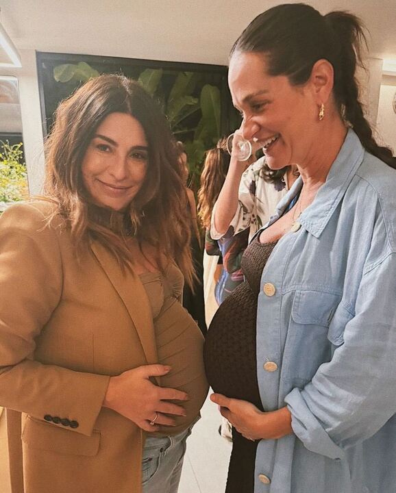 Fernanda Paes Leme e amiga grávidas no chá de bebê surpresa de Pillar Reprodução/Instagram - 07.03.2024