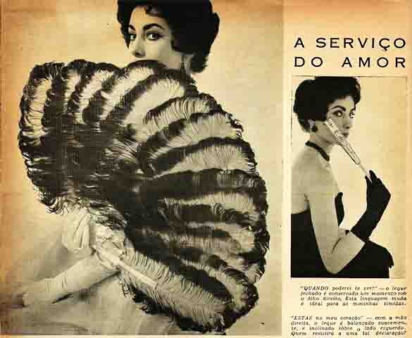 O auge do leque como acessório de moda no Brasil foi na década de 1920, mas com a invenção do ventilador elétrico, caiu em desuso. Reprodução: Flipar