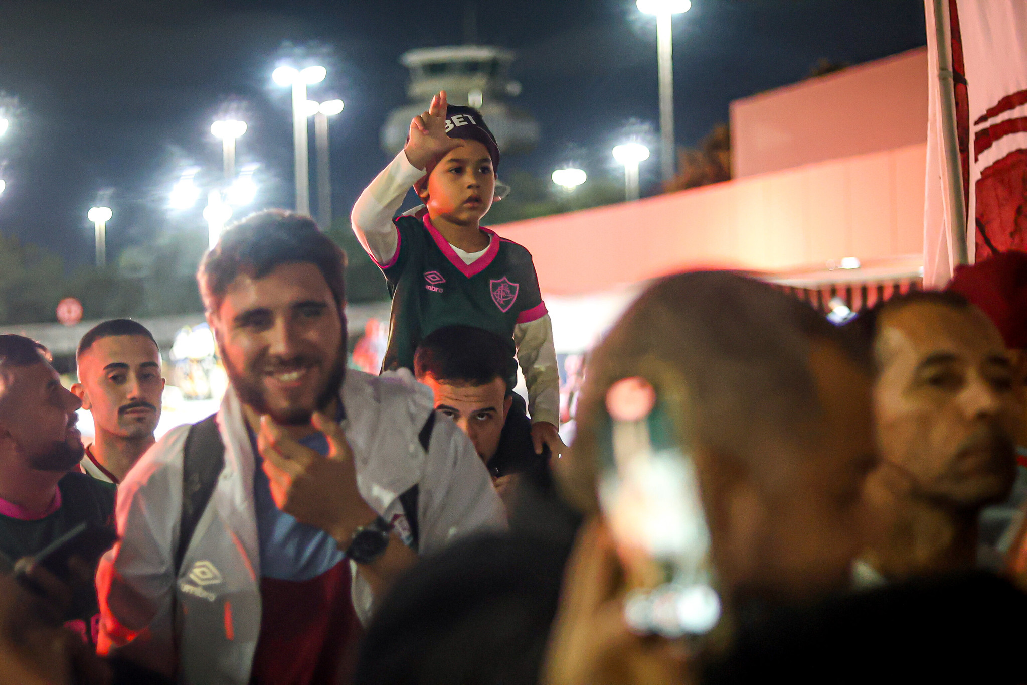 Tradicional "AeroFlu" feito pela torcida do Fluminense, na recepção dos jogadores após a Copa do Mundo de Clubes. Foto: Marina Garcia/Fluminense FC