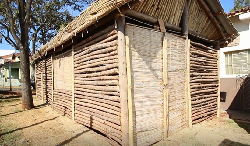 A Opy foi construída na área externa do Museu Municipal Elizabeth Aytai e abriga eventos, oficinas e diversas atividades artísticas ligadas aos povos originários. Uma forma de valorizar a cultura indígena.  Reprodução: Flipar