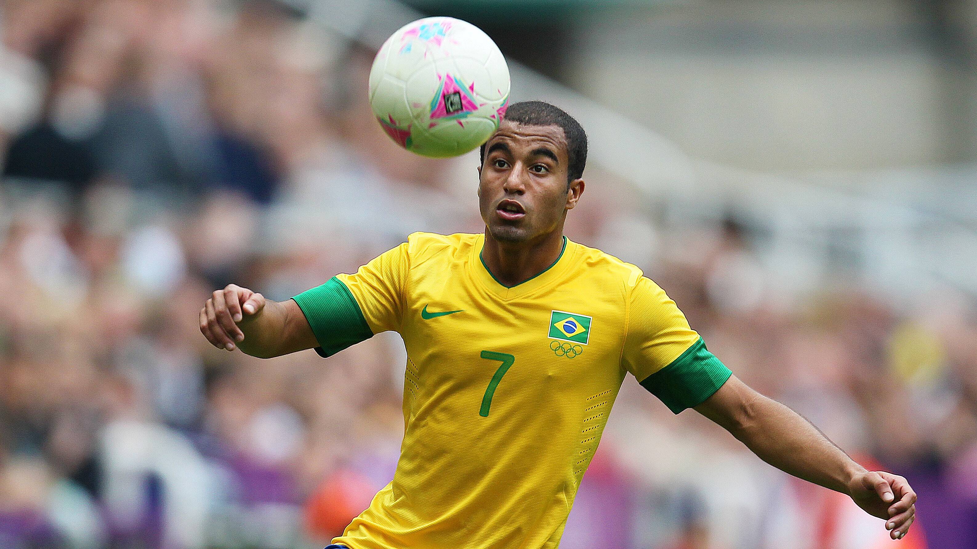 Lucas Moura está de volta à seleção brasileira após o corte de Everton