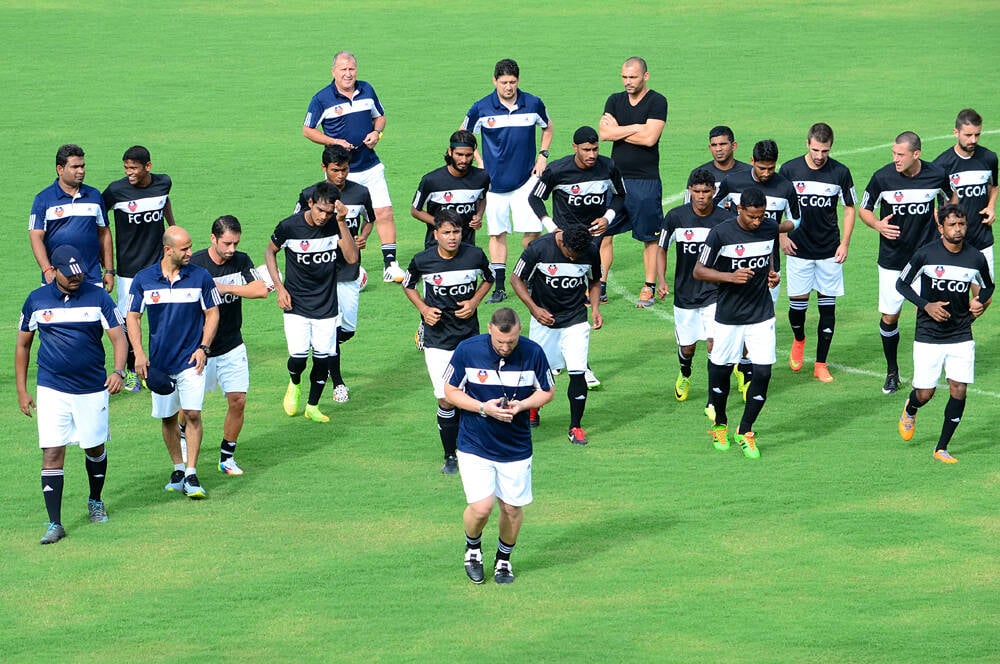 Zico em ação no treinamento do FC Goa, seu time na Superliga Indiana. Foto: DIVULGACAO/REPRODUÇÃO