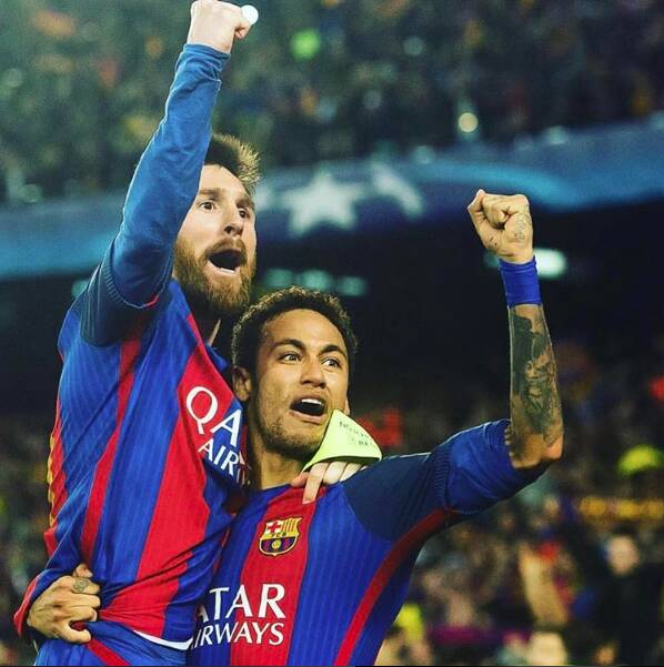 Messi e Neymar na comemoração da vitória histórica do Barcelona sobre o PSG na Liga dos Campeões. Foto: Reprodução/Instagram