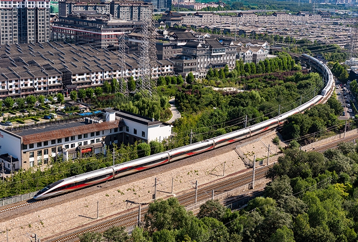 O governo da China quer aumentar a área de testes para 60 quilômetros. Assim, o trem pode ir mais rápido do que o planejado, inclusive batendo a velocidade do som como era previsto. Reprodução: Flipar