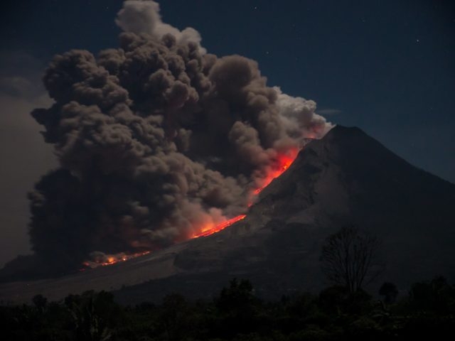 De acordo com meteorologistas ouvidos pelo Jornal Nacional na época, por conta da distância, as partículas nesse caso não representavam riscos para a saúde.  Reprodução: Flipar