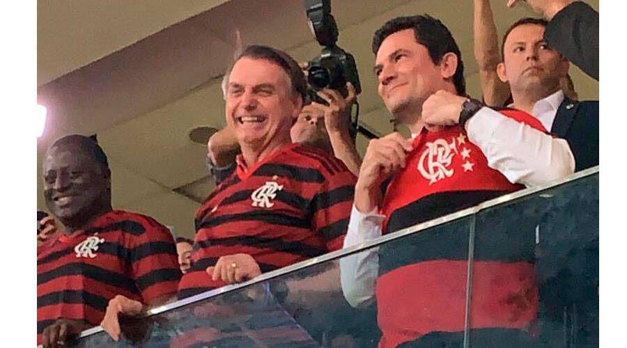 Bolsonaro crava Palmeiras campeão mundial e diz que Cruzeiro será