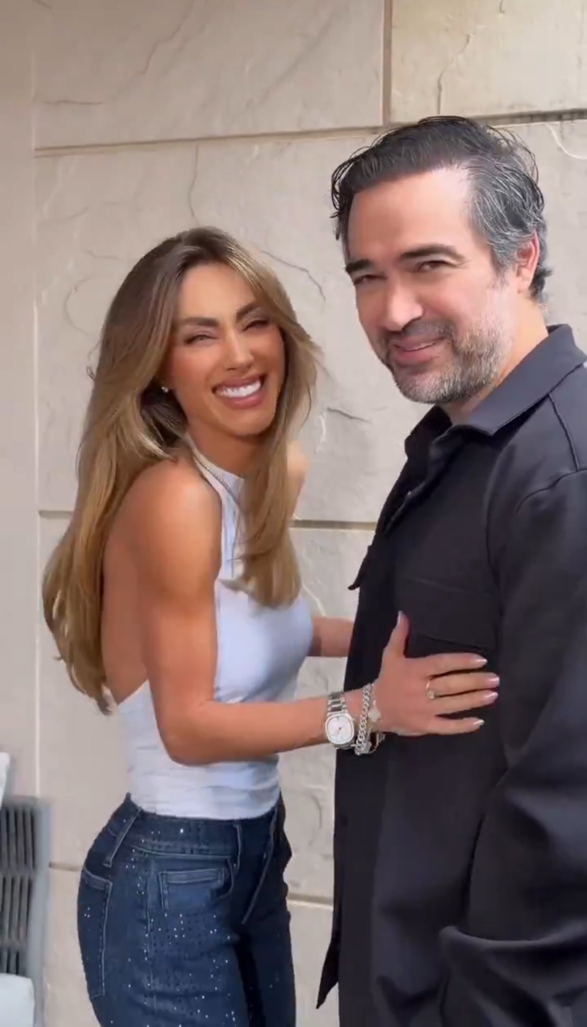 Anahí e Poncho aparecem juntos em novo vídeo.. Foto: Reprodução/Instagram
