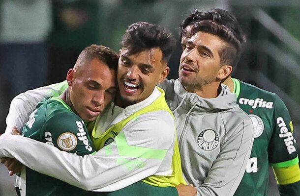4) Palmeiras: 10 pontos (Jogos 5 - 3 vitórias, 1 empate e 1 derrota - 67% de aproveitamento). - Foto: Cesar Greco/Palmeiras