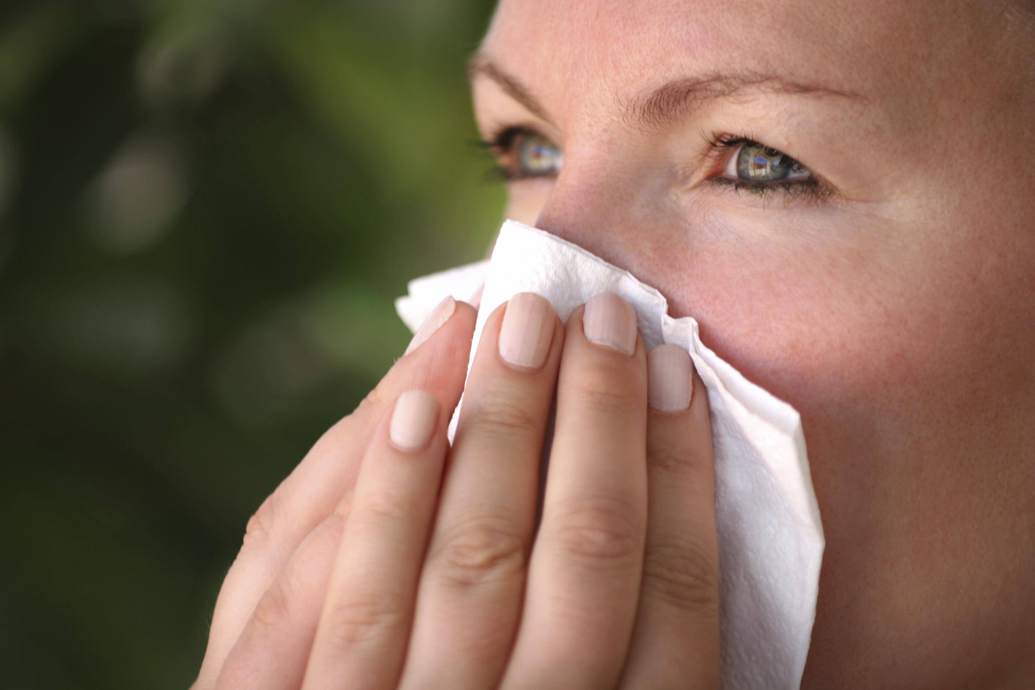 Congestão e secreção nasal são características do resfriado Getty Images