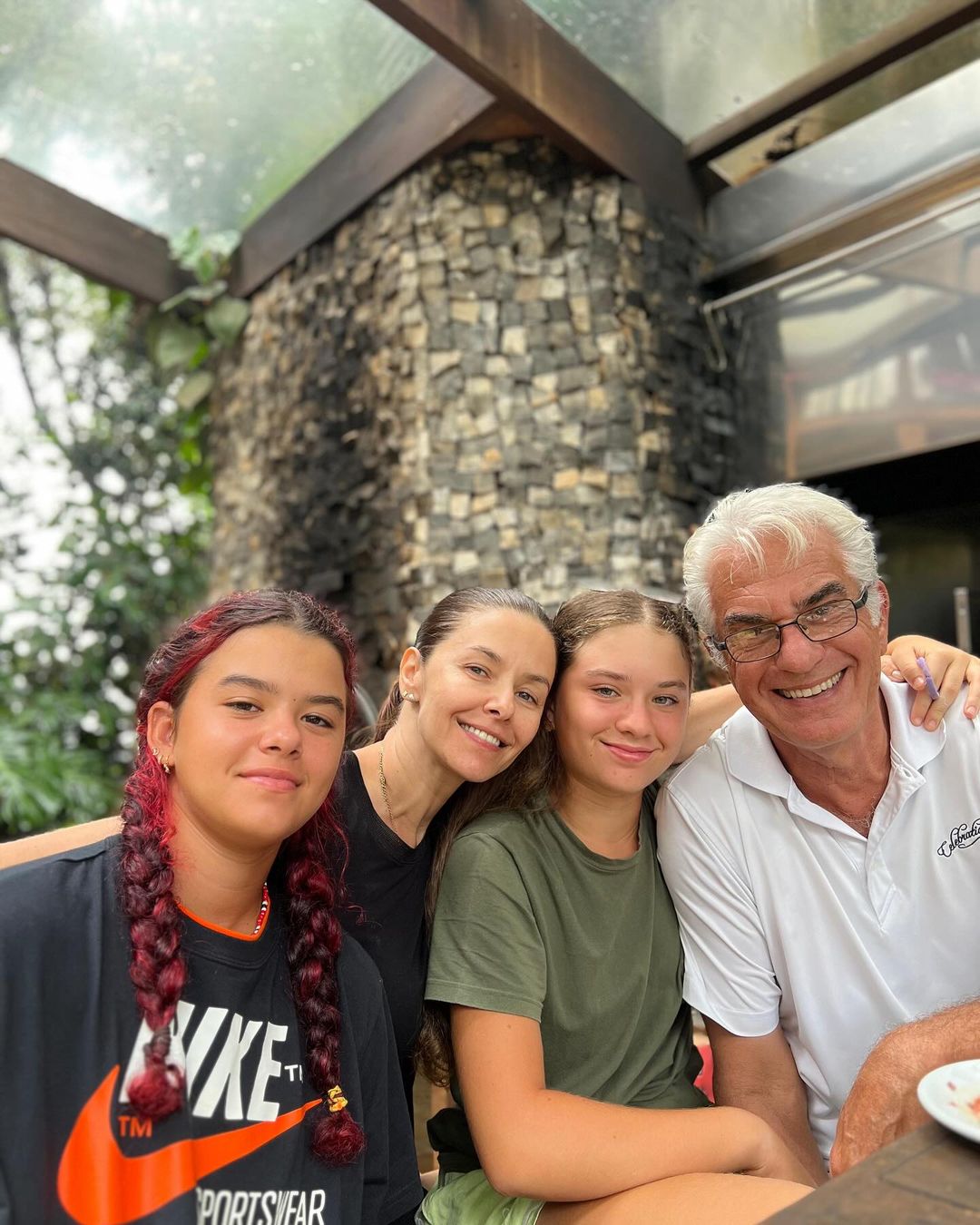 Bianca Rinaldi e Eduardo Menga são pais das gêmeas, Beatriz e Sophia, de 15 anos Reprodução/Instagram
