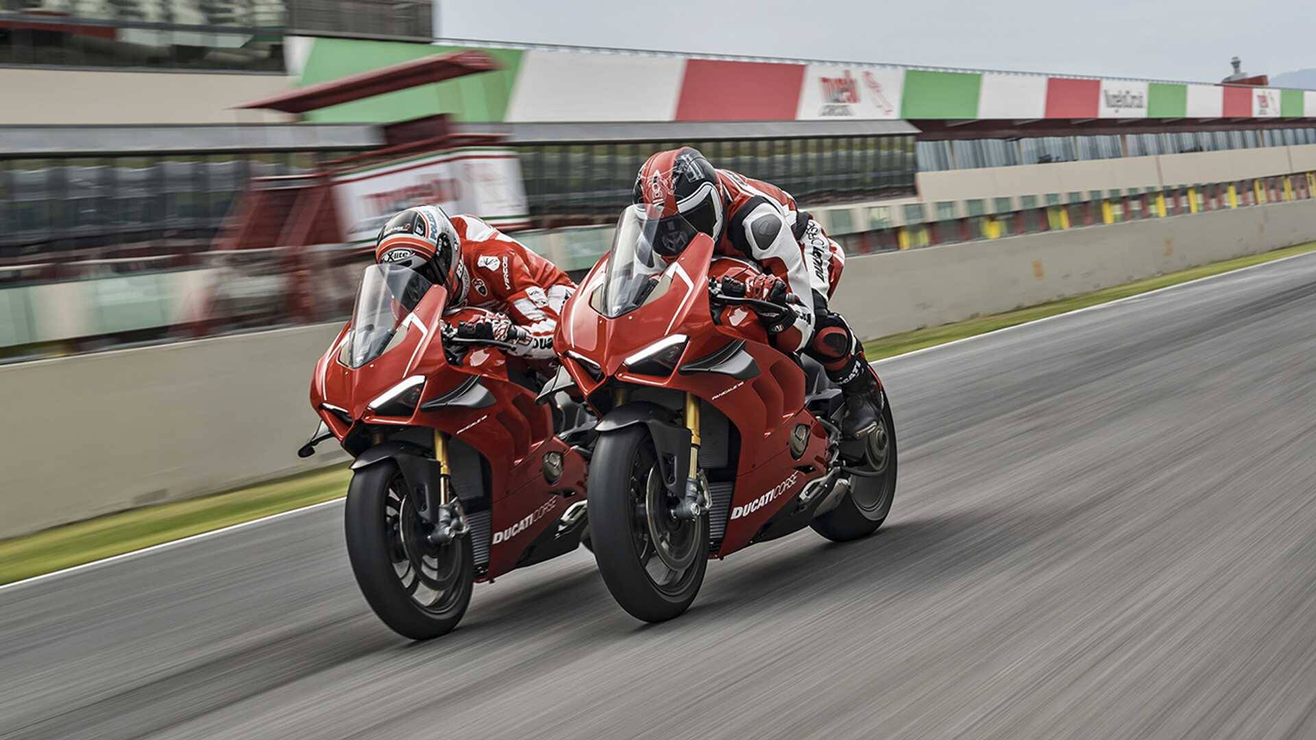 Foguete em duas rodas: chega a Ducati Panigale V4R