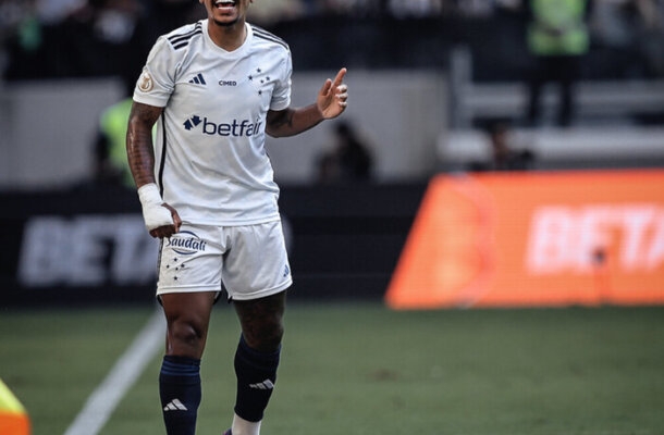 MATHEUS PEREIRA - Entrou no lugar de Nikão e fez o Cruzeiro melhorar muito, com bons passes - Nota 6,5 - Foto: Staff Images / Cruzeiro