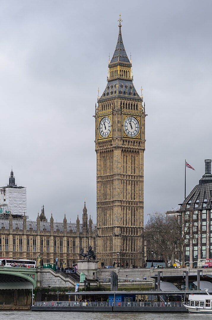 #11- Além do famoso sino Big Ben, a torre abriga um total de cinco sinos. Cada um deles possui um nome distinto: Great Tom, Great George, Little Tom, and Quarter Bells. Reprodução: Flipar