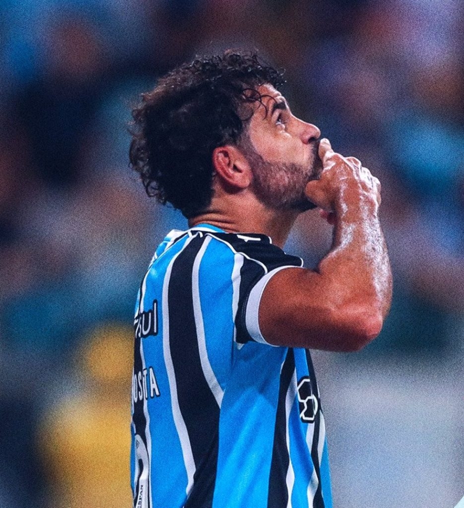 Com brilho de Diego Costa, Grêmio vence o Caxias e avança à final do Gaúcho Redação ENM