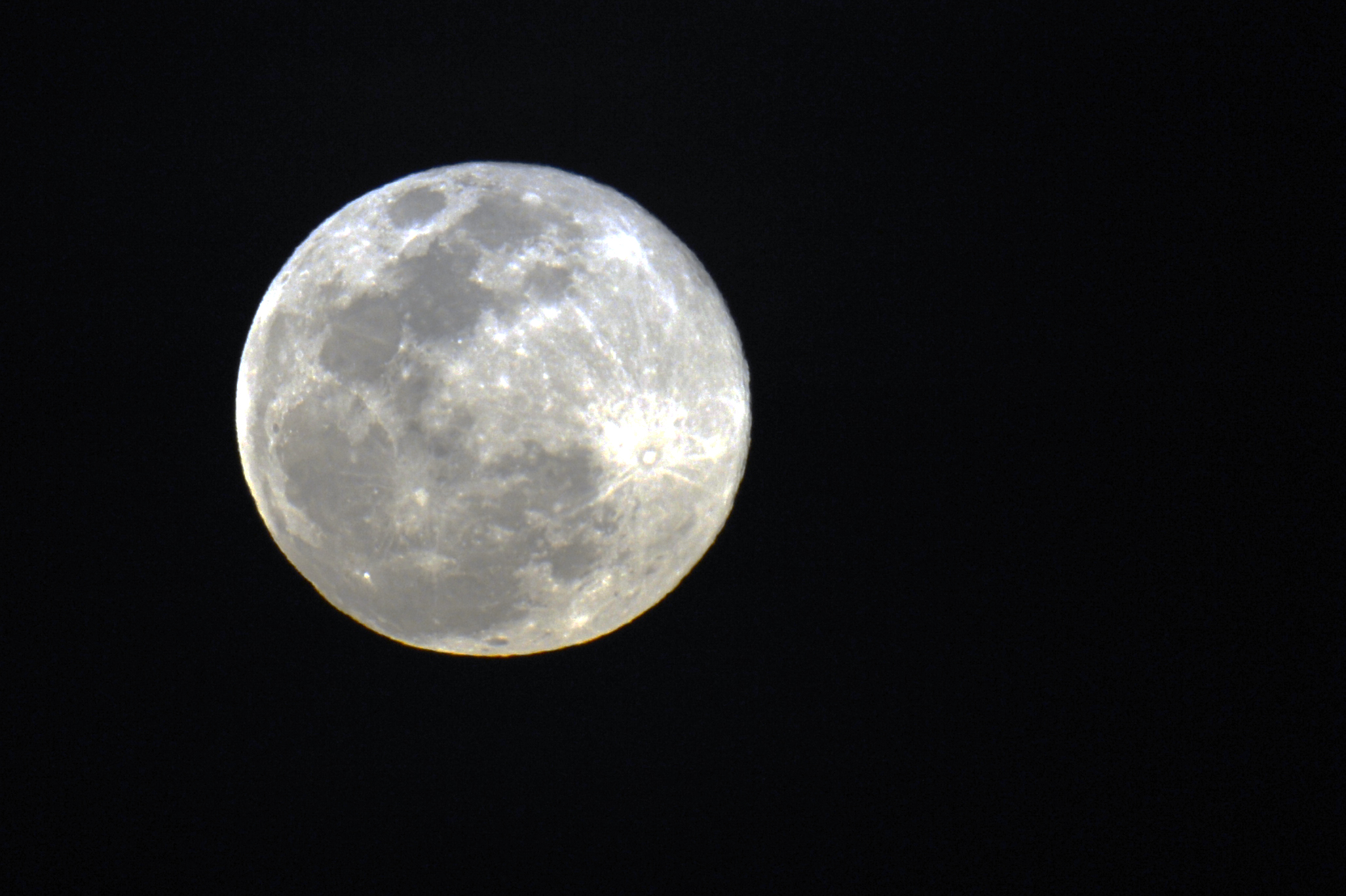 Superlua vista em Brasília em 10/08/2014 Marcello Casal Jr/Agência Brasil